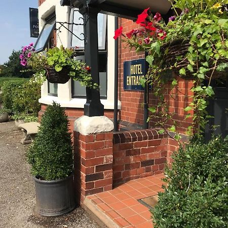 Rowton Poplars Hotel Chester Eksteriør billede